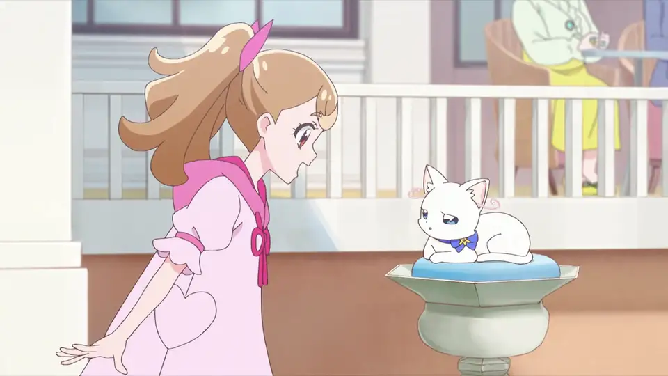 犬っぽい絡みをするこむぎと明らかに嫌な顔をするゆき