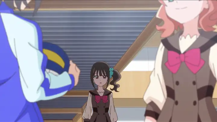 いろはと友人を前にして気後れを感じるまゆ