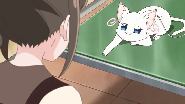 まゆに手を伸ばすユキ